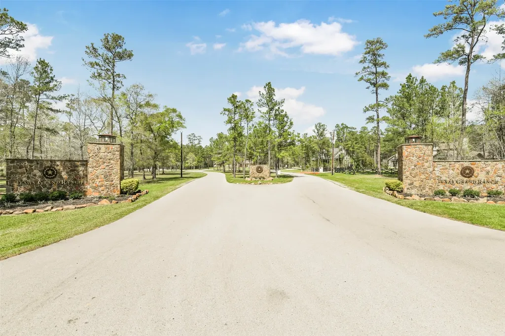 4B-6-207 Sundog Road Huntsville TX 77340