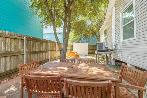 1213 55th Street Galveston TX 77551