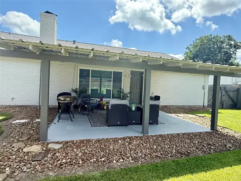 1407 Avenue F Danbury TX 77534