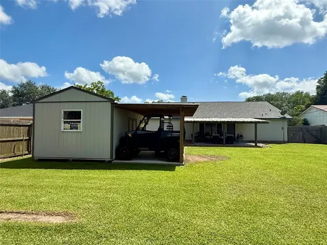 1407 Avenue F Danbury TX 77534