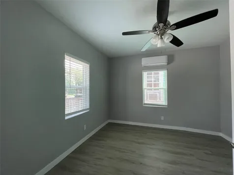 1701 40th Street Galveston TX 77550