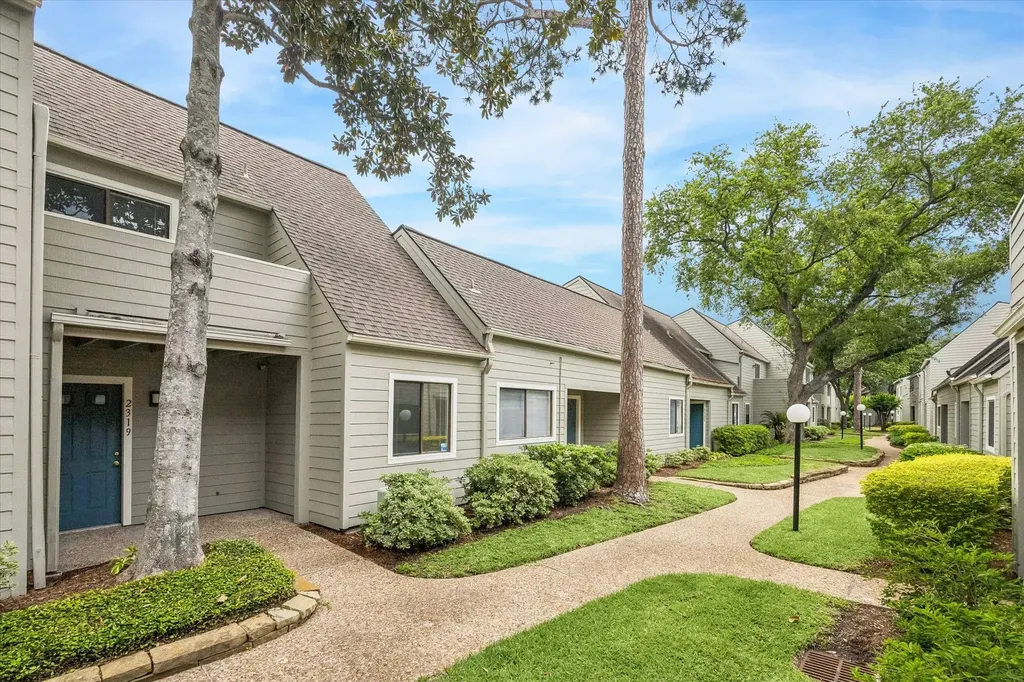 2319 Briarwest Boulevard Houston TX 77077
