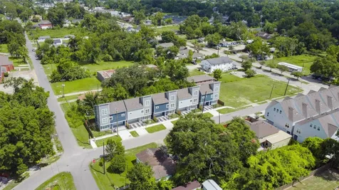 6013 Beall Street Houston TX 77091