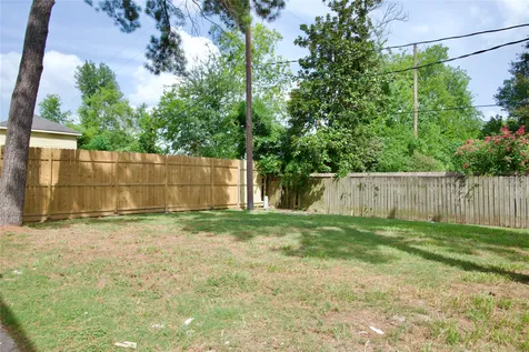 5111 Pinewilde Drive Houston TX 77066