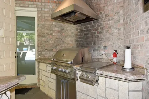 1710 Oyster Point Drive Sugar Land TX 77478