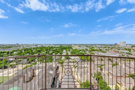 3505 Sage Road 1702 Houston TX 77056