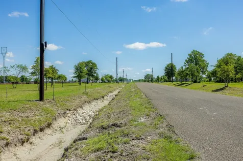 6705 Atakapan Trail Bedias TX 77831