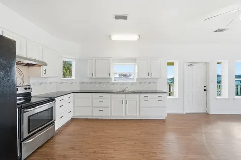 4110 Liberty Drive Galveston TX 77554