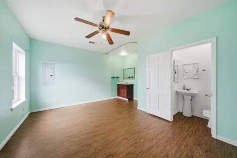 4110 Liberty Drive Galveston TX 77554