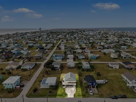4110 Liberty Drive Galveston TX 77554