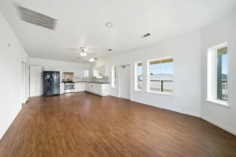 4110 Liberty Drive Galveston TX 77554