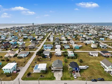 4110 Liberty Drive Galveston TX 77554