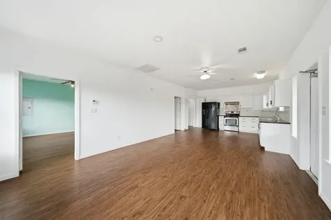 4110 Liberty Drive Galveston TX 77554
