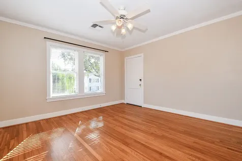 1632 Bonnie Brae Street B Houston TX 77006