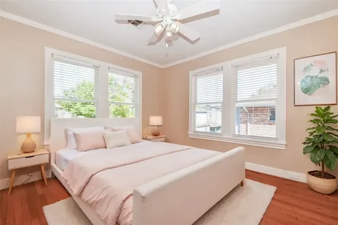 1632 Bonnie Brae Street B Houston TX 77006