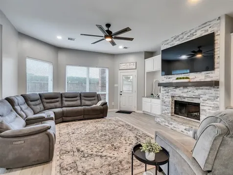 6134 Carlisle Lane League City TX 77573