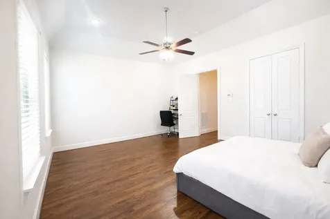 2318 Hutchins Street Houston TX 77004