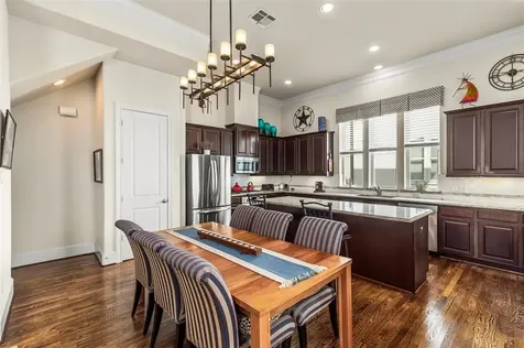 2318 Hutchins Street Houston TX 77004