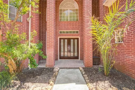 16 Treverstone Court Sugar Land TX 77479