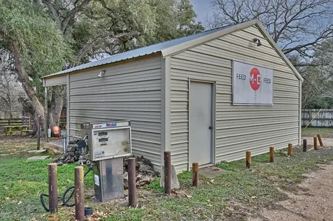 12528 Fm 109 Industry TX 78944