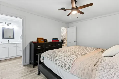 3740 Summer Lane Huntsville TX 77340
