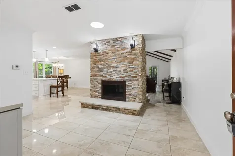 3740 Summer Lane Huntsville TX 77340