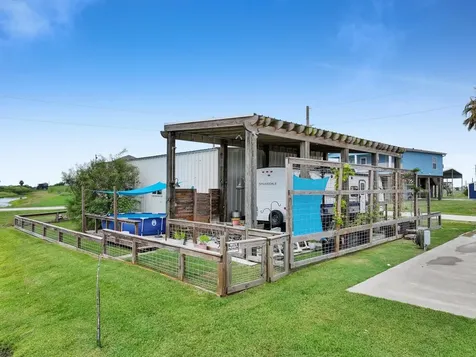 894, 896 S Crystal Beach Road Crystal Beach TX 77650