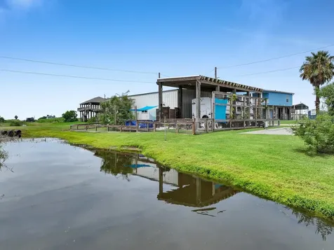 894, 896 S Crystal Beach Road Crystal Beach TX 77650