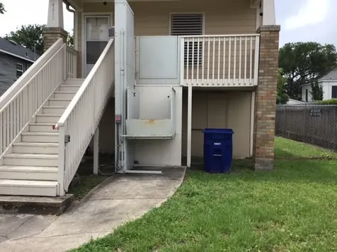 4615 Avenue Q 1/2 Galveston TX 77551