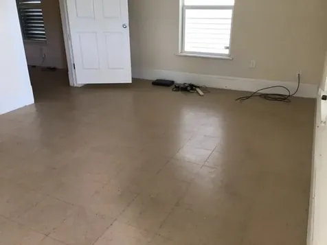 4615 Avenue Q 1/2 Galveston TX 77551
