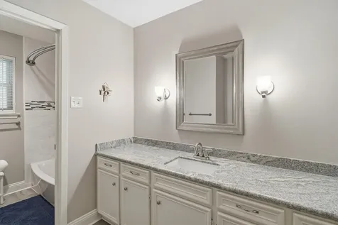 611 Forest Lake Drive Seabrook TX 77586