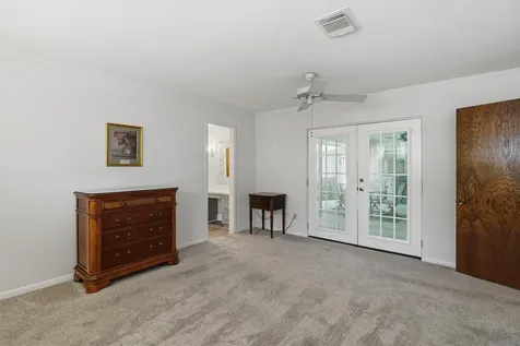 611 Forest Lake Drive Seabrook TX 77586