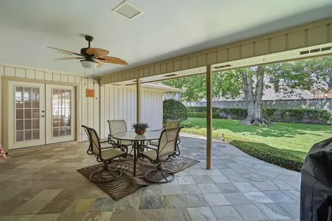 611 Forest Lake Drive Seabrook TX 77586