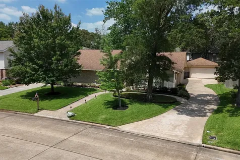 611 Forest Lake Drive Seabrook TX 77586