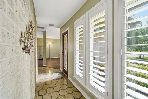 611 Forest Lake Drive Seabrook TX 77586