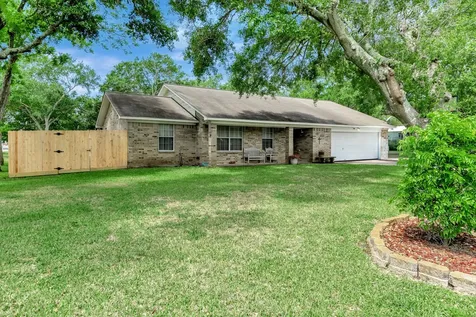 1002 S 2nd Street Ganado TX 77962