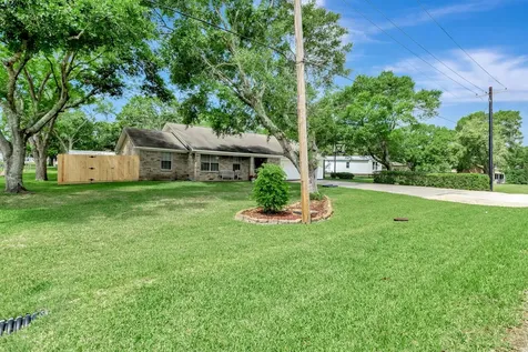 1002 S 2nd Street Ganado TX 77962