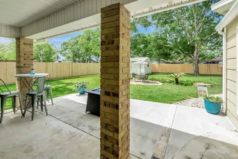1002 S 2nd Street Ganado TX 77962