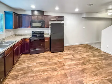 10535 Mills Road 4b Houston TX 77070