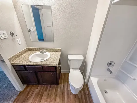 10535 Mills Road 4b Houston TX 77070