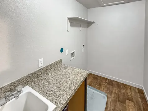 10535 Mills Road 4b Houston TX 77070