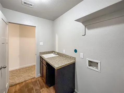 10535 Mills Road 4b Houston TX 77070