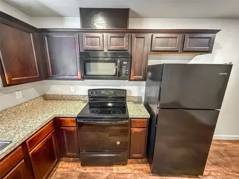 10535 Mills Road 4b Houston TX 77070
