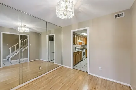 11525 Burdine 402 Road 402 Houston TX 77035
