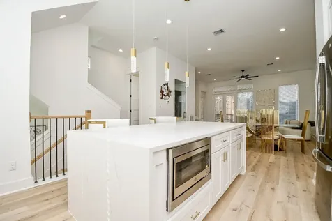 5611 Val Verde Street A Houston TX 77057