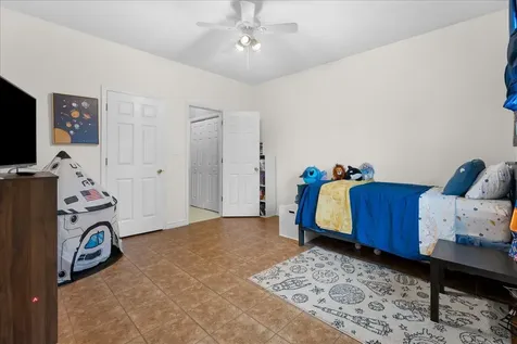 931 Broadway Winnie TX 77665