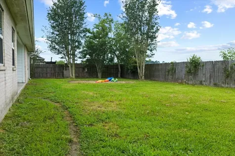 931 Broadway Winnie TX 77665