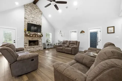 386 Pearl Thomas Road Livingston TX 77351