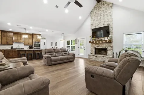 386 Pearl Thomas Road Livingston TX 77351