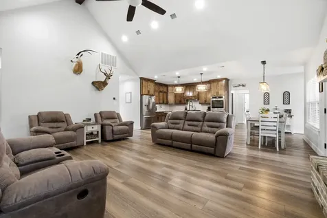 386 Pearl Thomas Road Livingston TX 77351